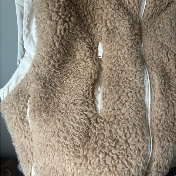 FP Movement Highline Reversible Sherpa Vest - Picture 6 of 13